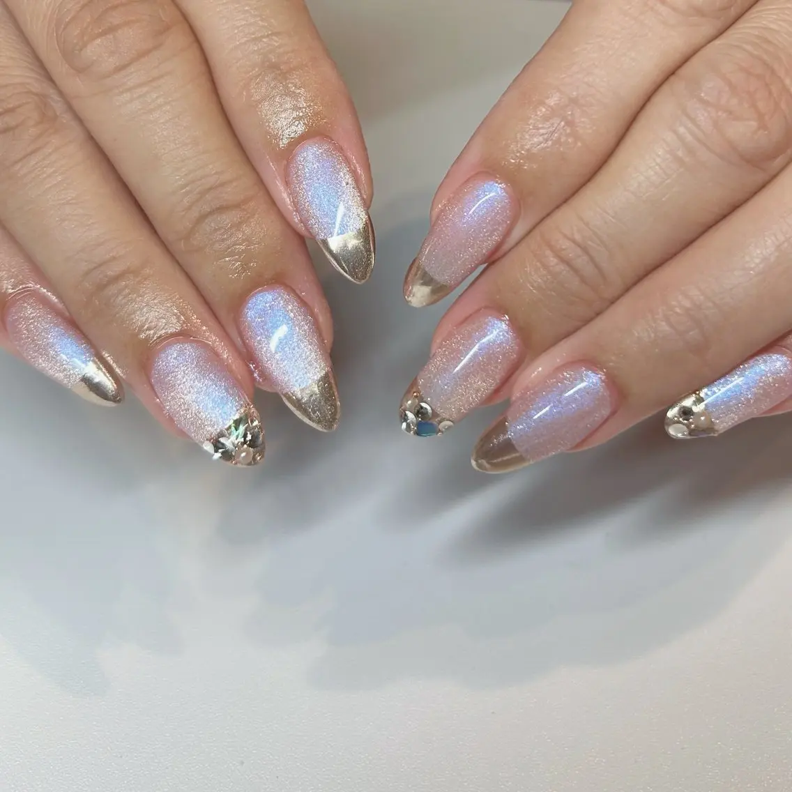 ネイル フレンチネイル マグネットネイル マグネットフレンチ nail salon moiのネイルデザイン