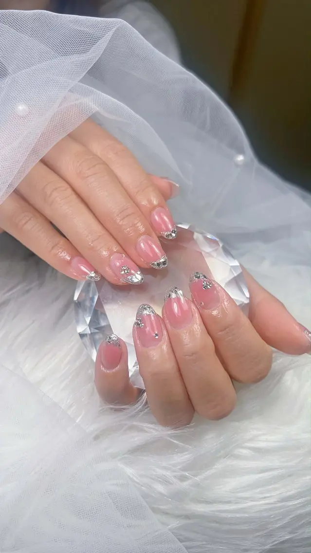ネイル アートネイル オーロラネイル チークネイル 長さ出し フットネイル Miya _nailのネイルデザイン
