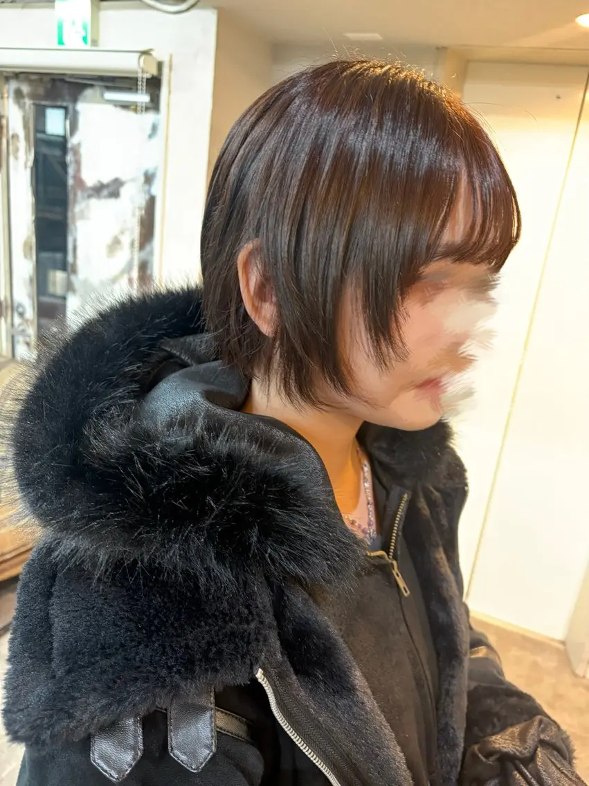 ショート ヘアカラー シモイケ ルアのヘアスタイル