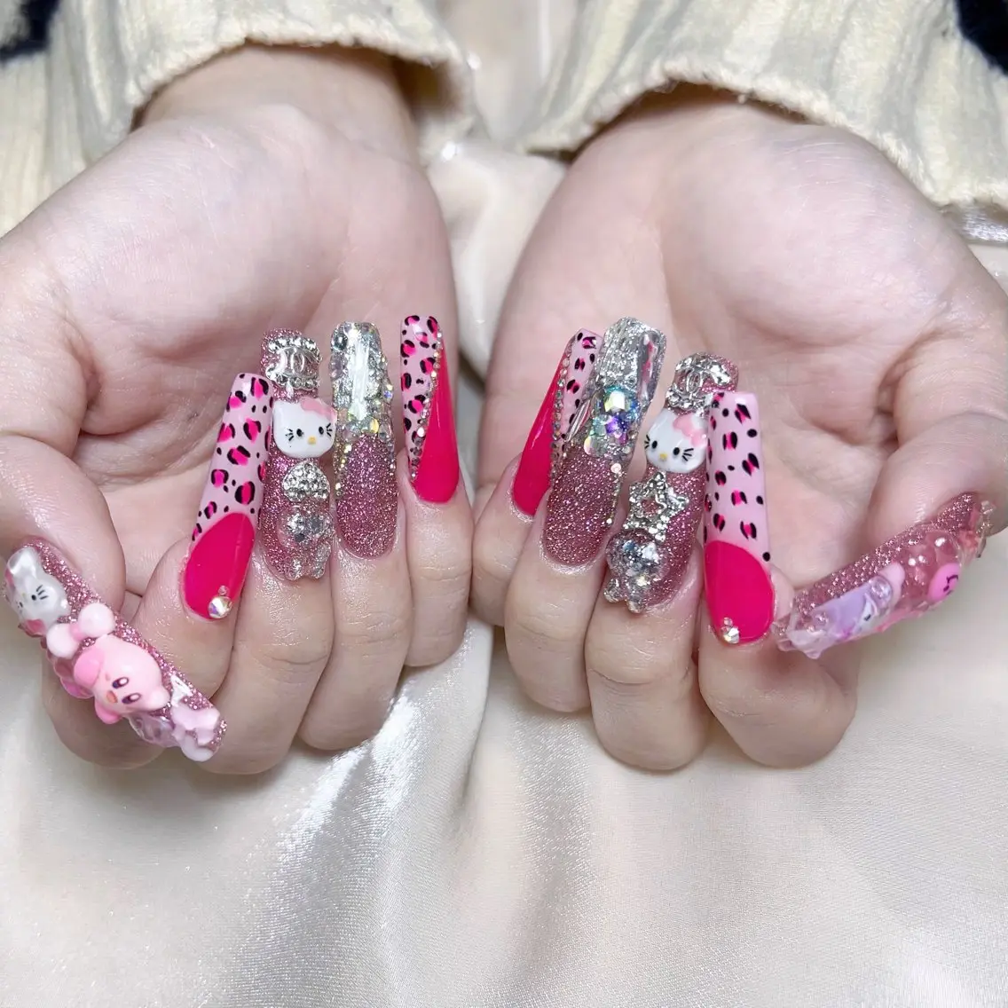 ネイル ハンドネイル NAILサロン 木にいるのネイルデザイン