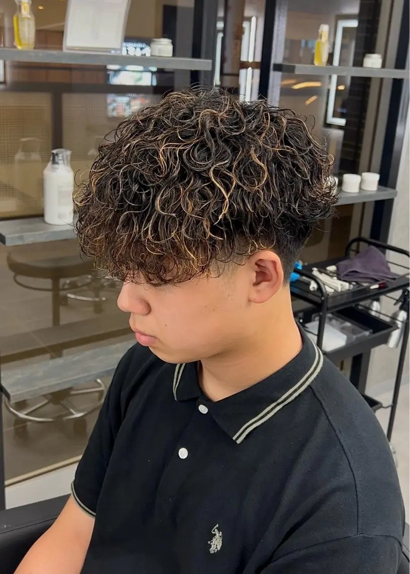 メンズ 札幌海外風メンズヘア KAZUのヘアスタイル