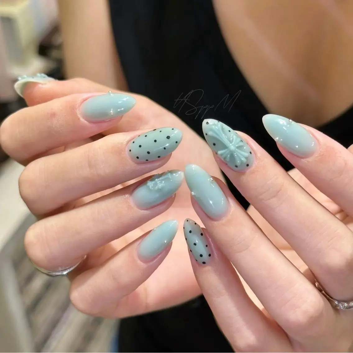 ネイル アートネイル ボルドー フレンチネイル ジェルネイル 氷ネイル・うるうるネイル ハンドネイル Julie Nail Hinのネイルデザイン