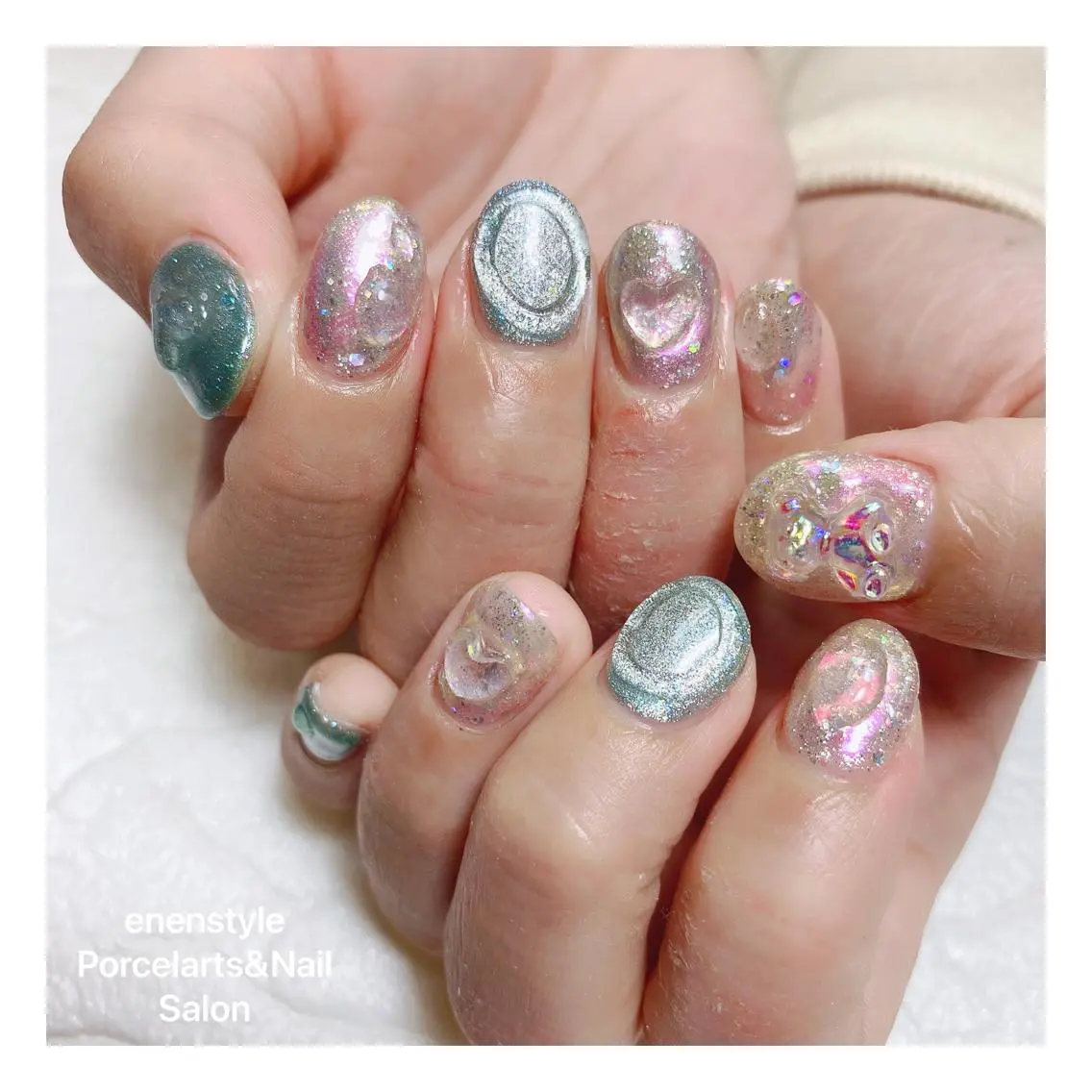 ミディアム ネイル ハンドネイル 🐾enen style 🐾のネイルデザイン