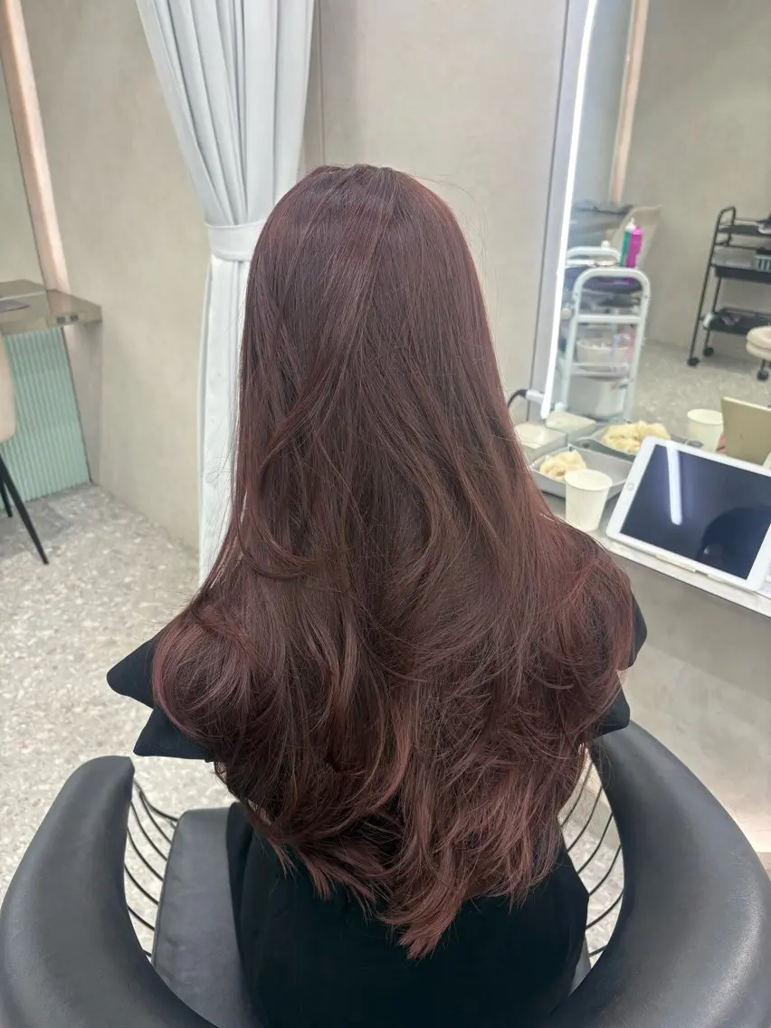 ロング ハッシュカット ハイレイヤー レイヤーカット カット ヘアカラー トリートメント Yuta✂︎ 韓国レイヤー🪽のヘアスタイル