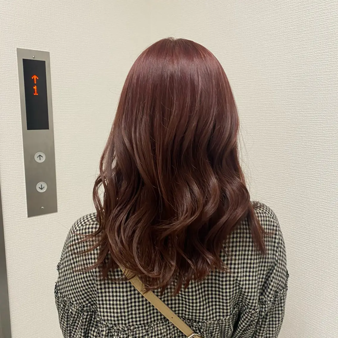 セミロング カラー パーマ ヘアアレンジ メンズ キッズ ヘアカラー 🤎モテ髪＆透明感 ミルクティー🥣🤎のヘアスタイル
