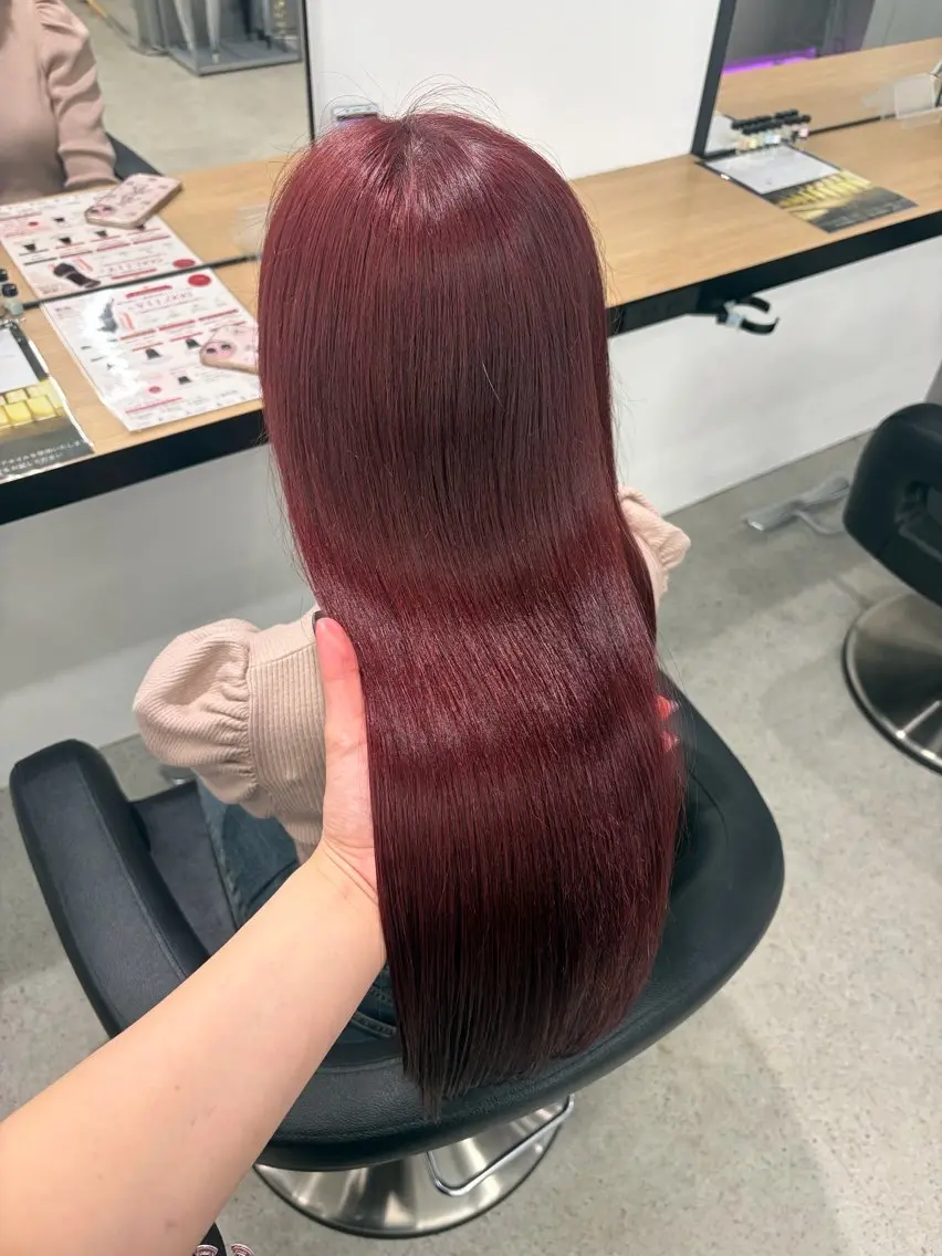 ロング カラー ブリーチ 髪質改善 トリートメント ヘアカラー 💗愛され暖色💗 ピンク/レッド💗のヘアスタイル