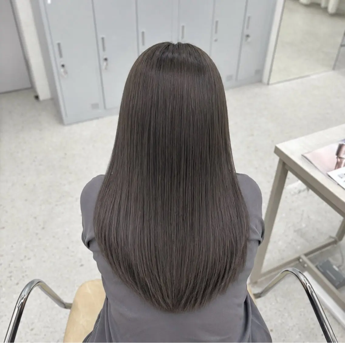 ロング カラー 透明感カラー グレージュ ヘアカラー トリートメント まひろ / COCOのヘアスタイル