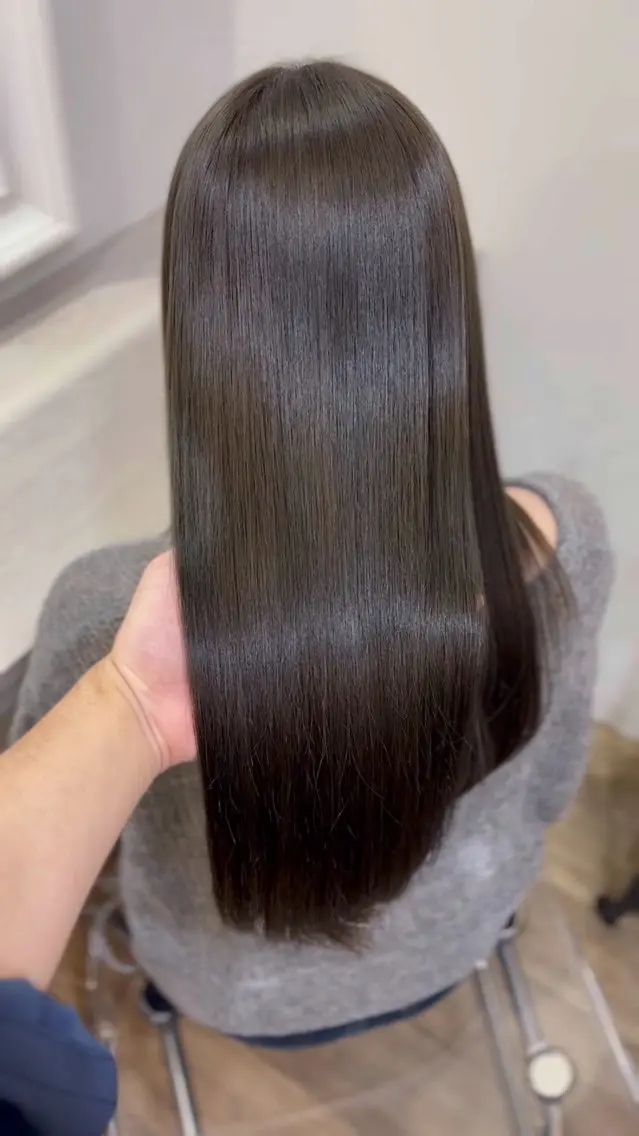 ロング カラー ベージュカラー ブラウンカラー オリーブベージュ オリーブブラウン 韓国風ヘア ヘアカラー 縮毛矯正 ブリーチなしベージュ 特化 松村 茶屋町のヘアスタイル