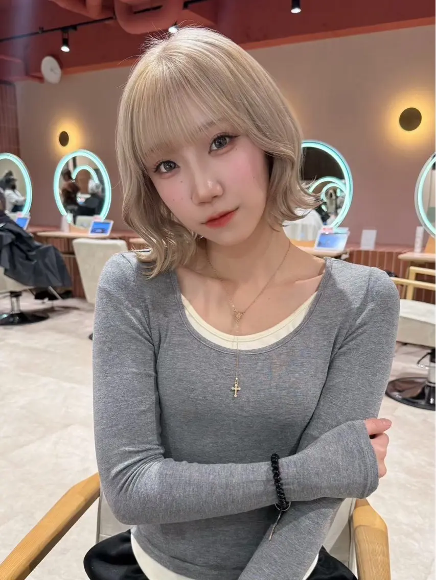 カラー ハイトーン特化/ こはる🎀のヘアスタイル