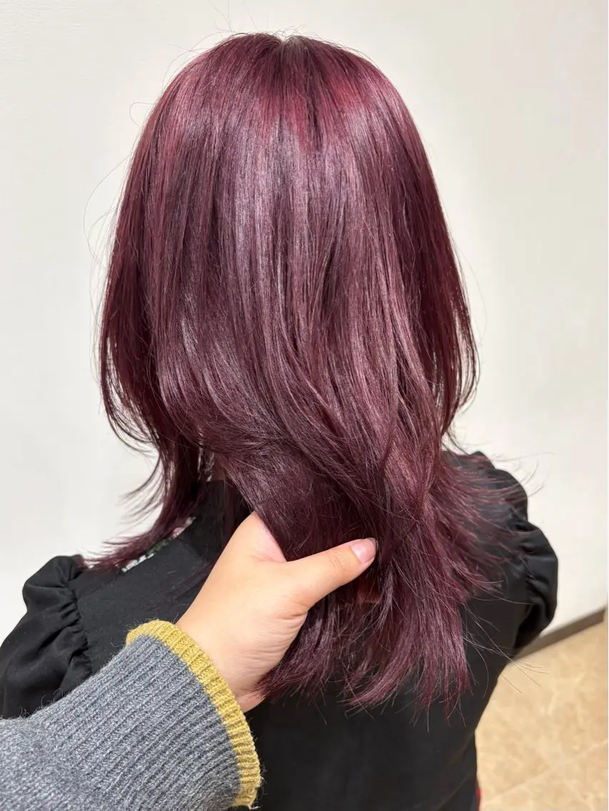 セミロング カラー ブリーチ ヘアカラー 衛藤 澄玲のヘアスタイル