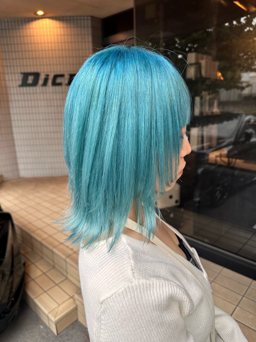 ミディアム タカツド ユウキのヘアスタイル