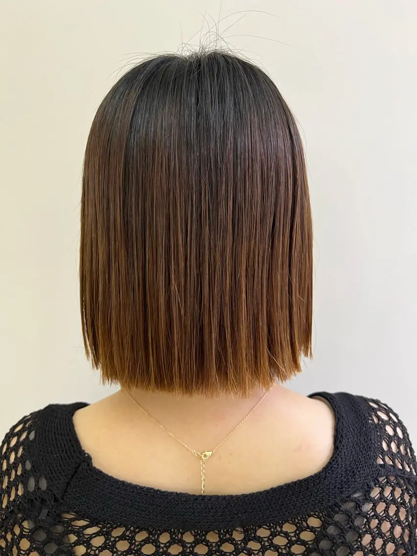 ミディアム カット アトリエファゴ Yuineのヘアスタイル