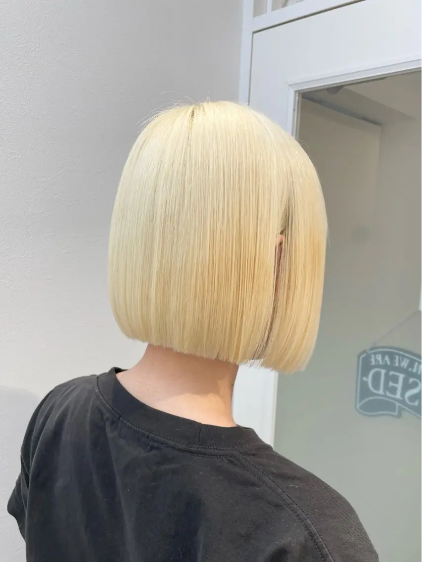 ショート カラー 抜きっぱなしブロンド ブロンド ホワイトブロンド ボブ ヘアカラー トリートメント ヘアセット ショート/ブリーチ/ ボブ渋谷🌹のヘアスタイル