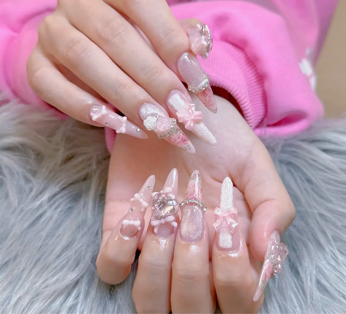 ネイル ハンドネイル ハンドケア Anh Nail 歌舞伎町のネイルデザイン