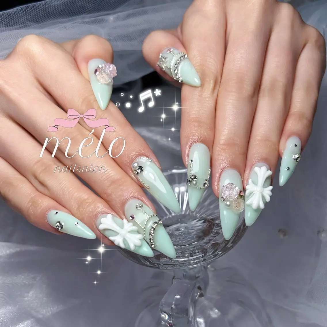 ネイル ハンドネイル 𝒦𝐸𝐼𝒩𝒜 ♡のネイルデザイン