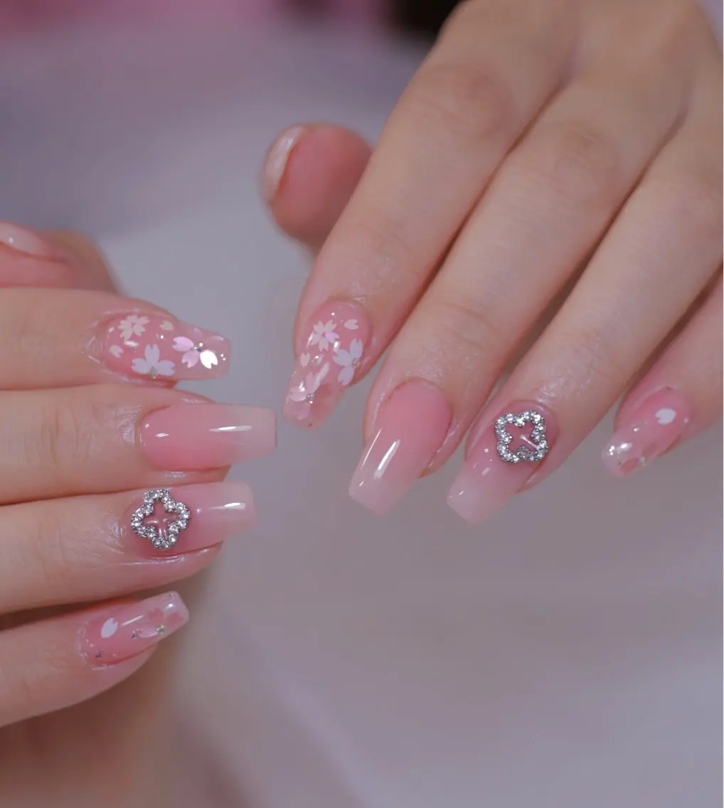ネイル ハンドネイル ginza Akaneのネイルデザイン