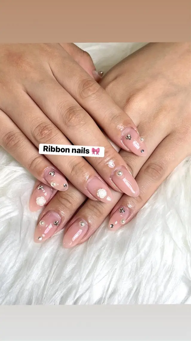 ネイル フレンチネイル ジェルネイル マグネットネイル 持ち込み ニュアンスネイル NiJi Nailsのネイルデザイン