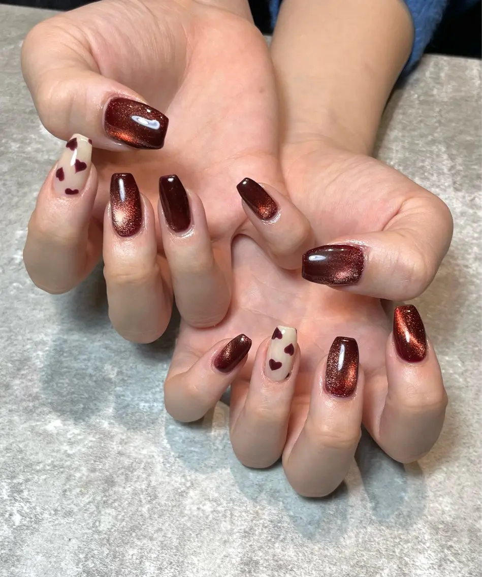 【オフ込み】デザインコース✨持ち込みデザイン2本💅他ワンカラー　マグネットネイル選択可🙆‍♀️の写真