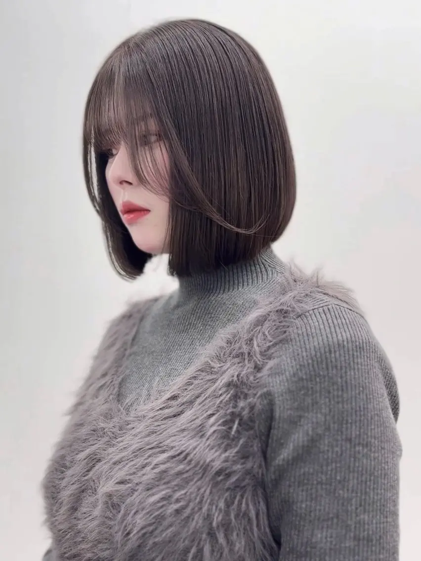 ショート カラー ヘアアレンジ カット トリートメント ヘアセット 縮毛矯正🤍 ボブ/ HIKARIのヘアスタイル
