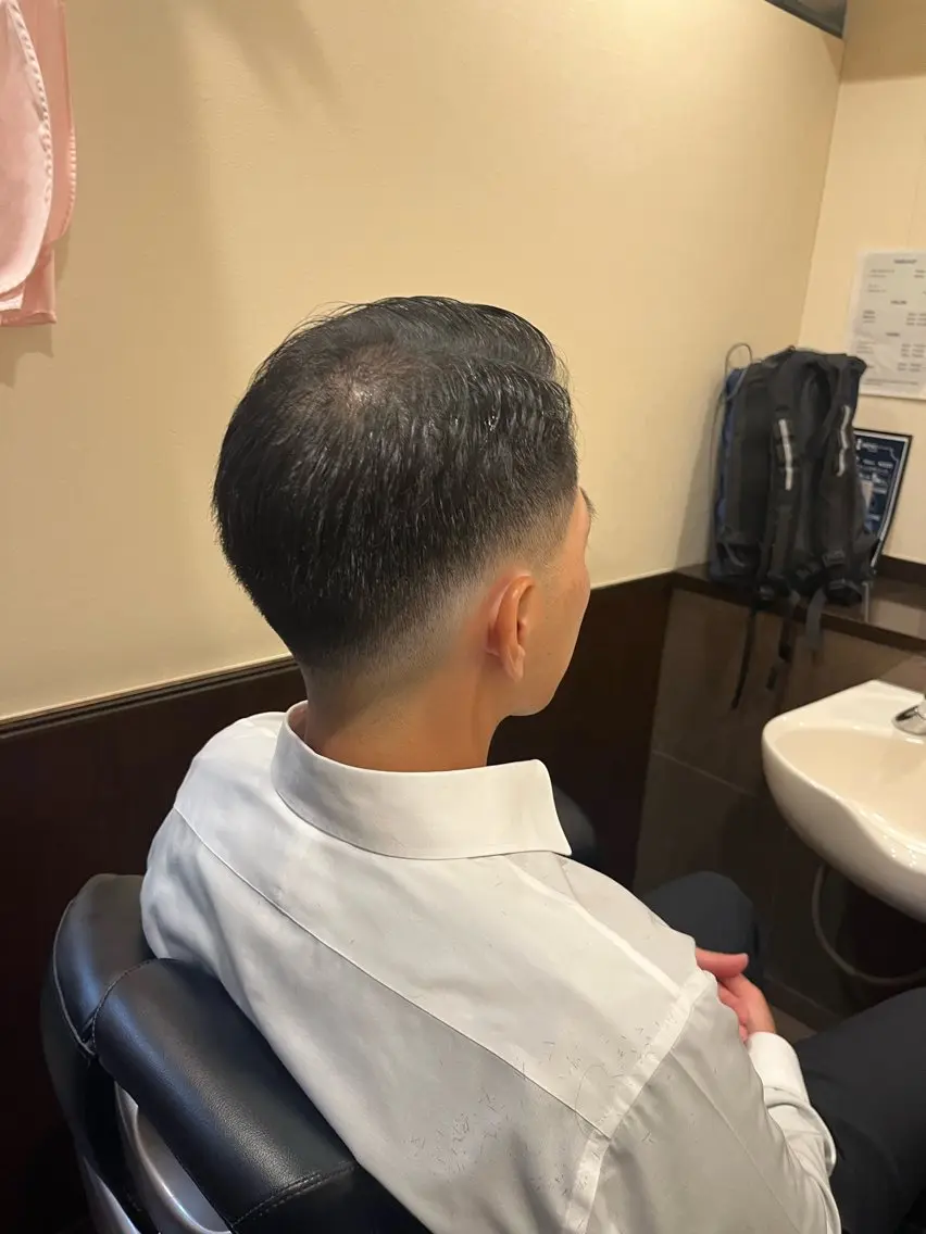ショート カット 小原沢 彪真のヘアスタイル