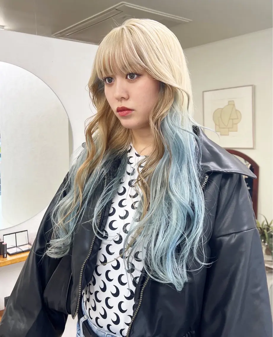 ロング カラー ヘアカラー 小林 美咲のヘアスタイル
