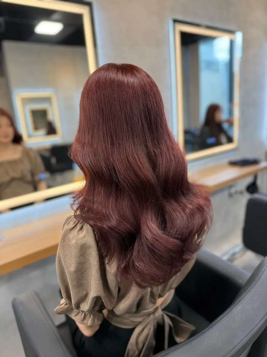 ロング カラー ヘアアレンジ カット ヘアカラー トリートメント ヘアセット レイヤー×透明感カラ ーHAYATOのヘアスタイル