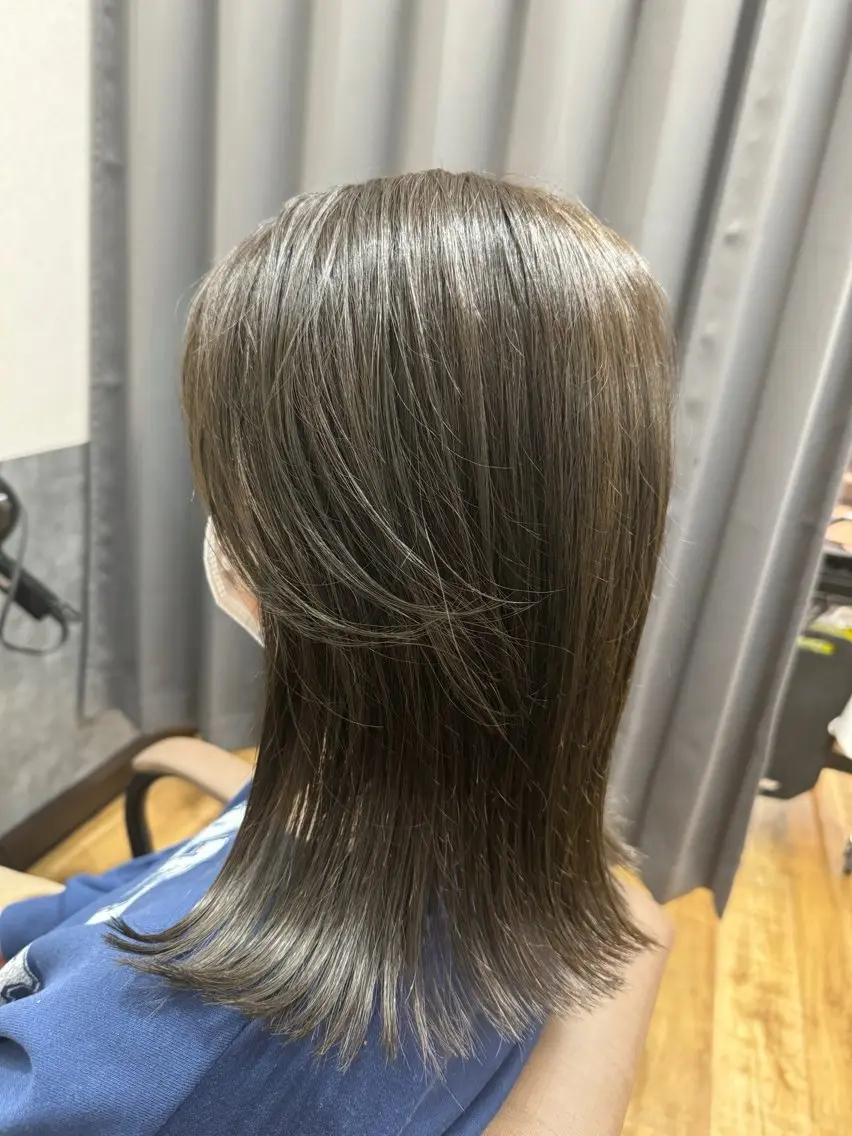 セミロング カラー アッシュ アッシュブラウン ブラウンカラー reeed konnoのヘアスタイル