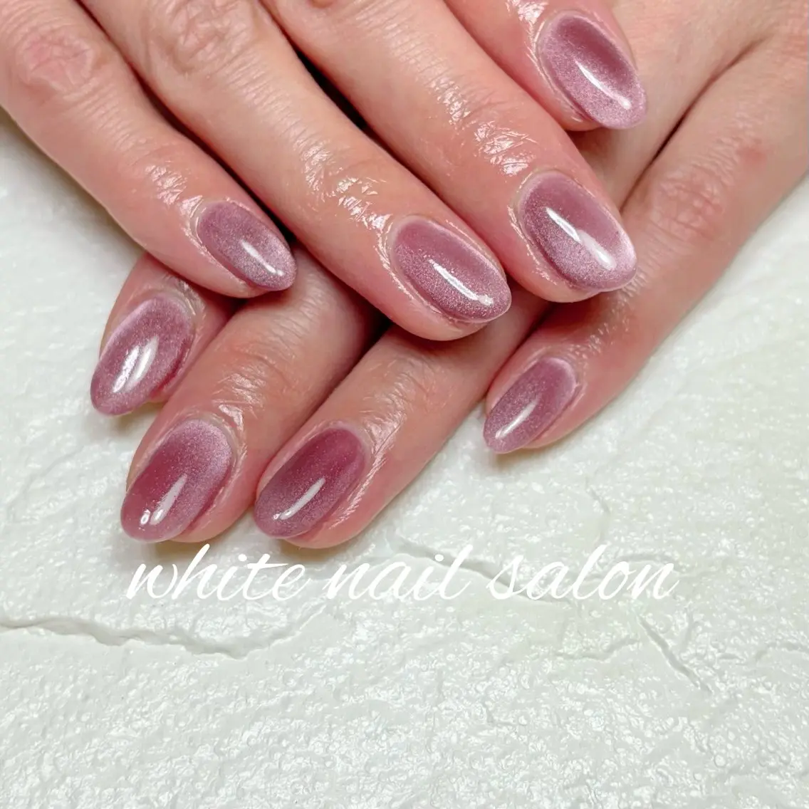 ネイル マグネットネイル ホワイト ハンドネイル white nail salonのネイルデザイン
