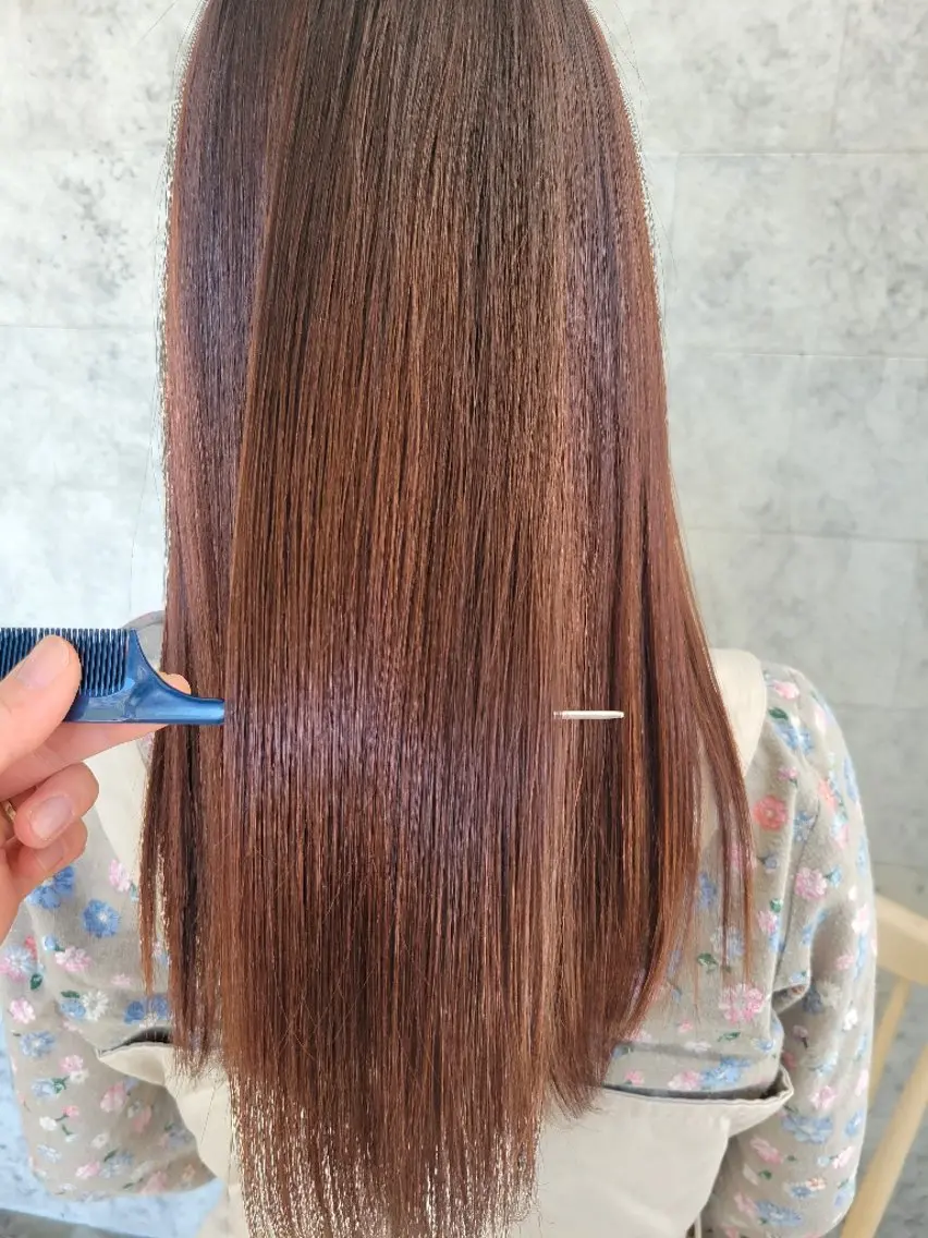 セミロング トリートメント 酸性ストレート カット 縮毛矯正 トリートメント ✨美髪✨艶髪✨ 髪質再生✨中城晴美のヘアスタイル