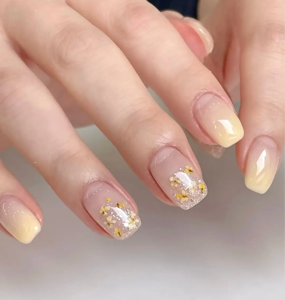 ネイル ゴールド ラメ(グリッター) ハンドネイル Emily Garden 六本木のネイルデザイン