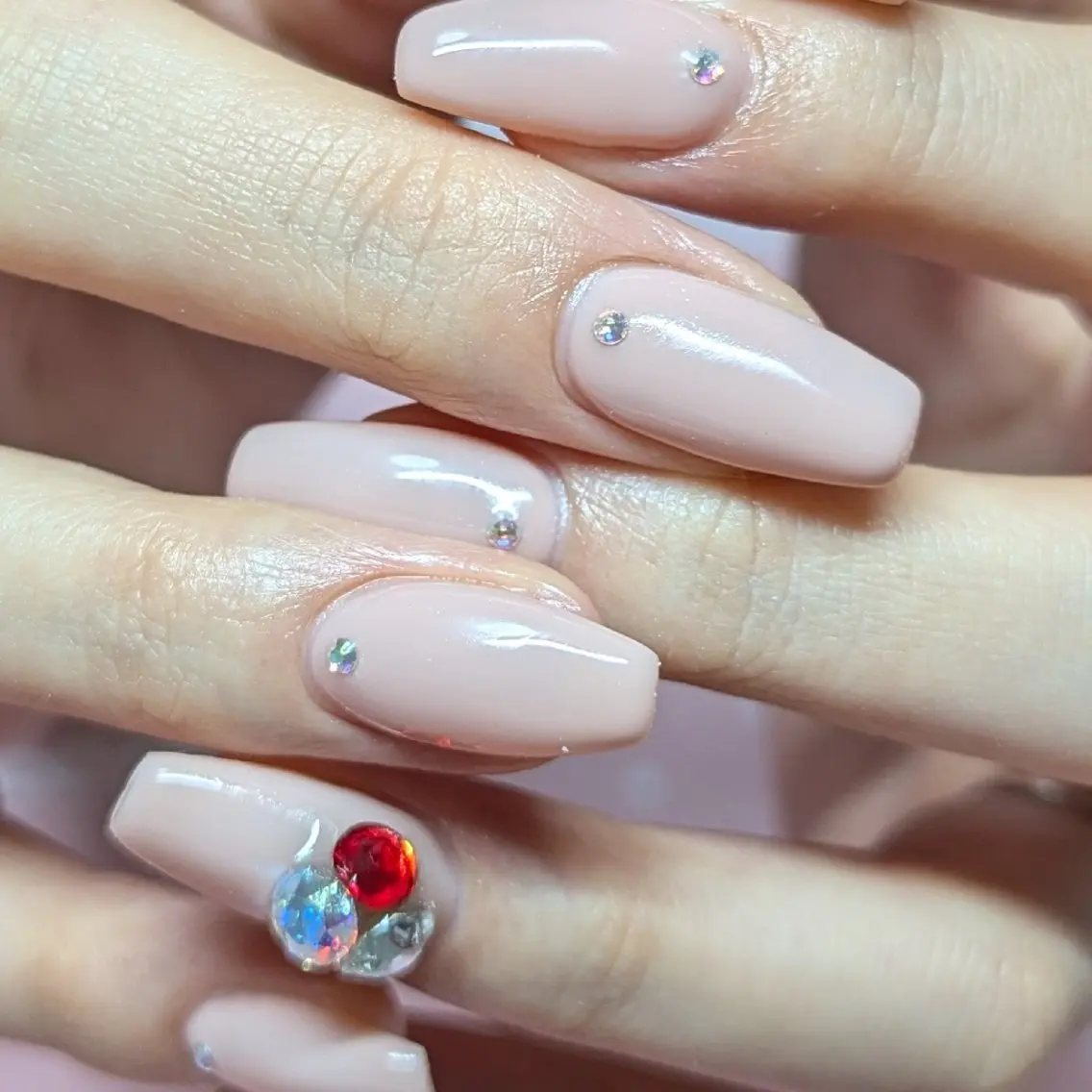 ネイル ストーンネイル ハンドネイル SalonRhyme サロンライムのネイルデザイン