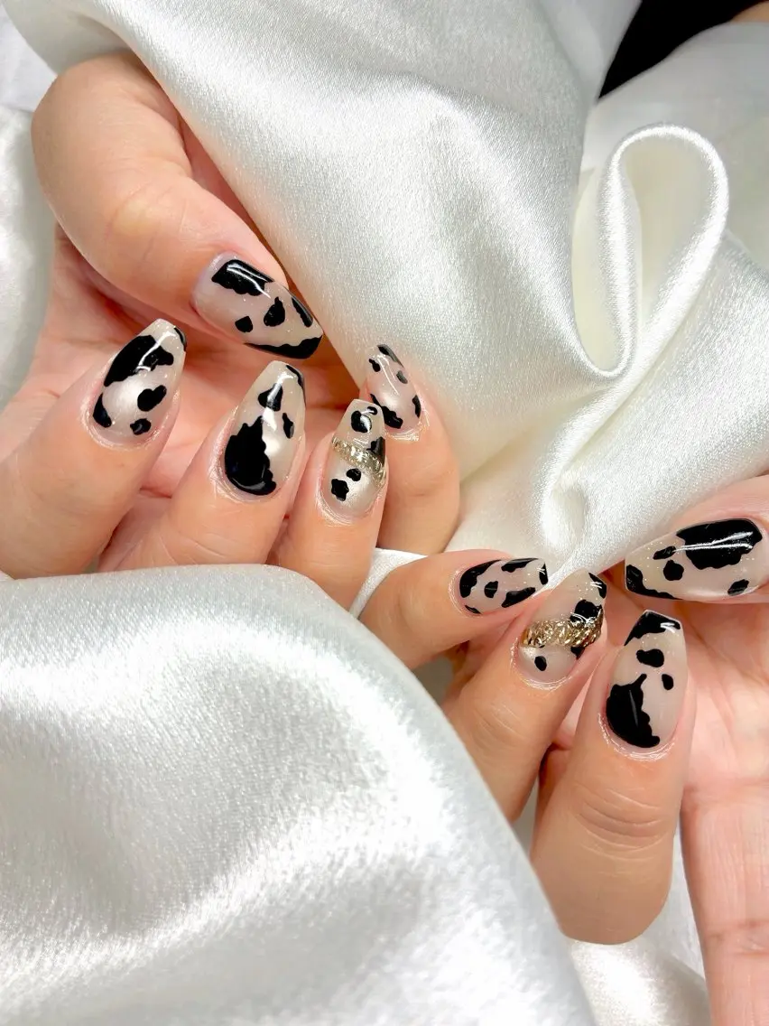 ネイル アニマル柄 ハンドネイル Nail salon BeBeのネイルデザイン