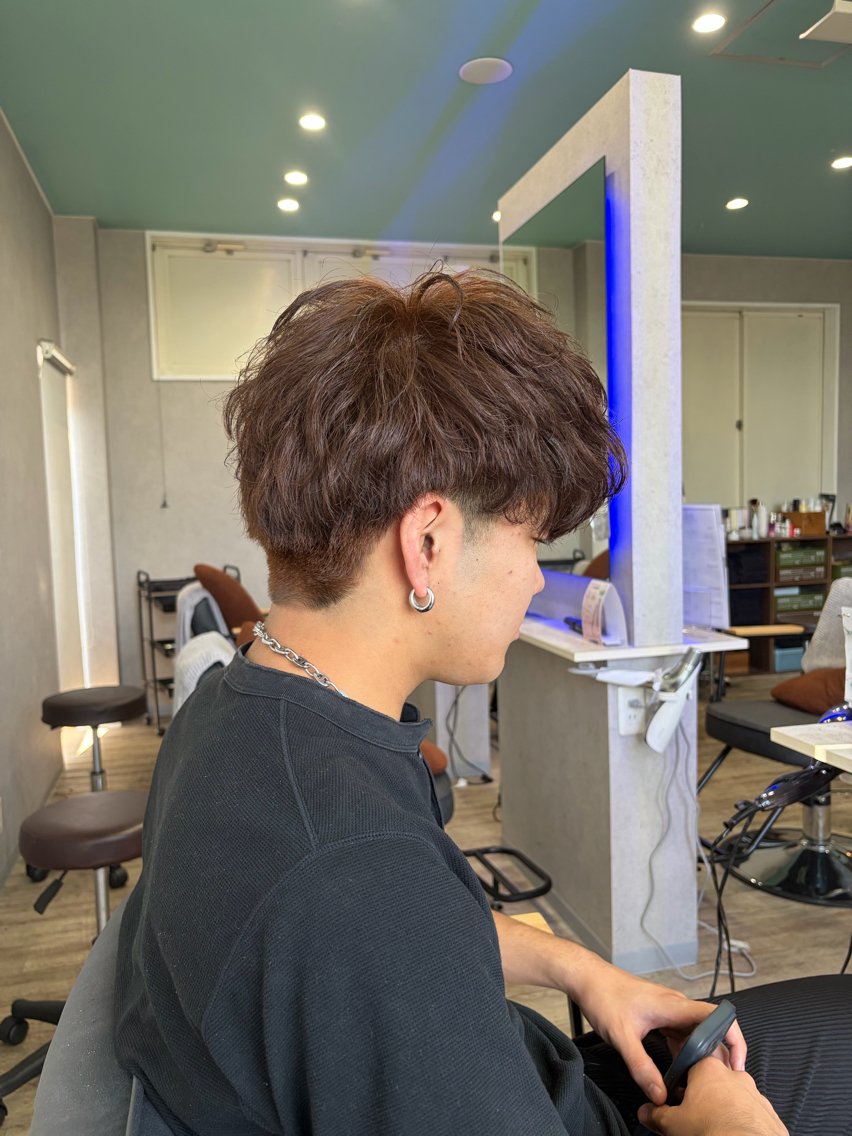 ショート カラー メンズ 黒髪 ヘアカラー 小林 涼那のヘアスタイル