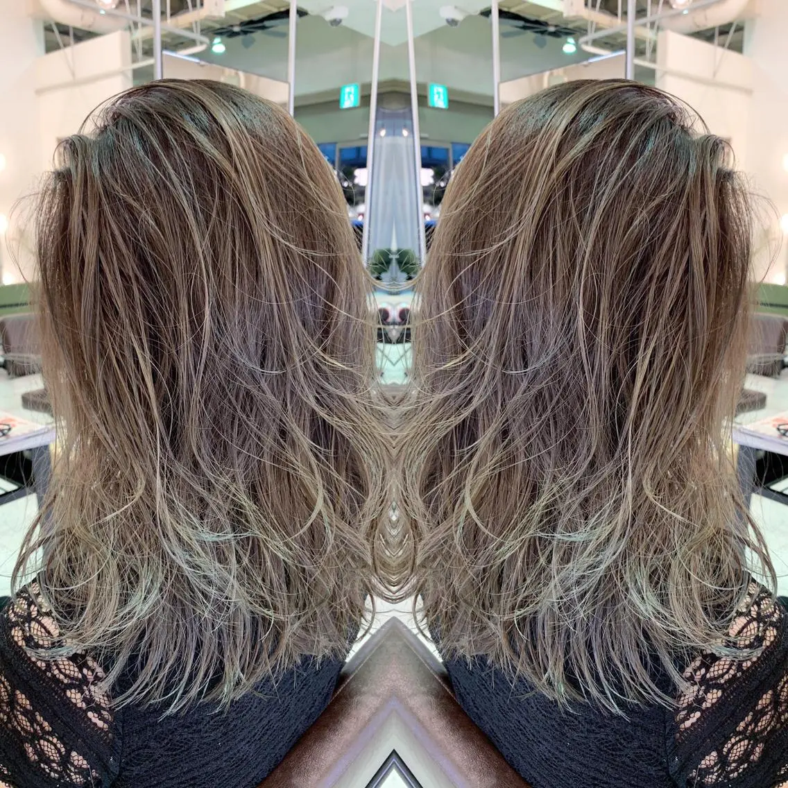 セミロング カラー グラデーションカラー ハイライトカラー ハイライト 青木 茂樹⭐️ 透明感カラーのヘアスタイル