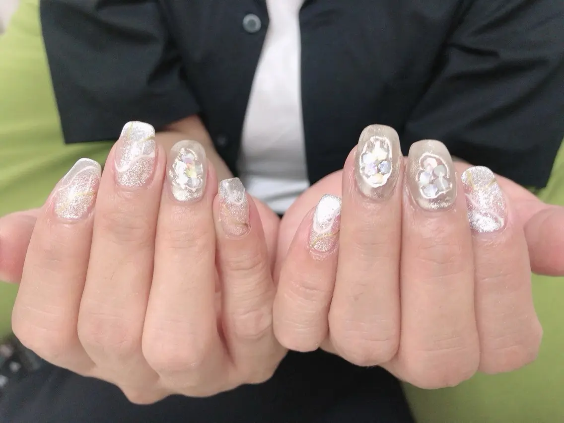 ネイル ハンドネイル mano nella manoのネイルデザイン