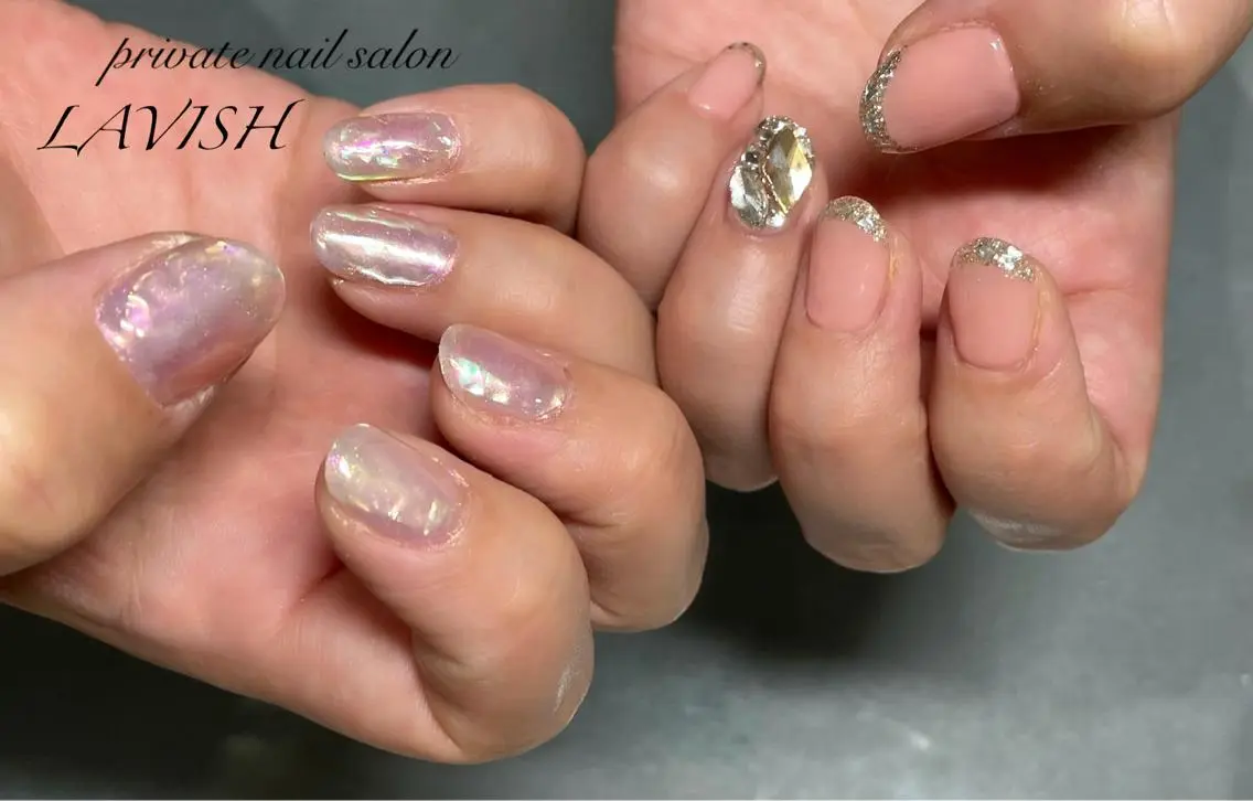 ネイル LAVISH 大和店 emi・:*+のネイルデザイン