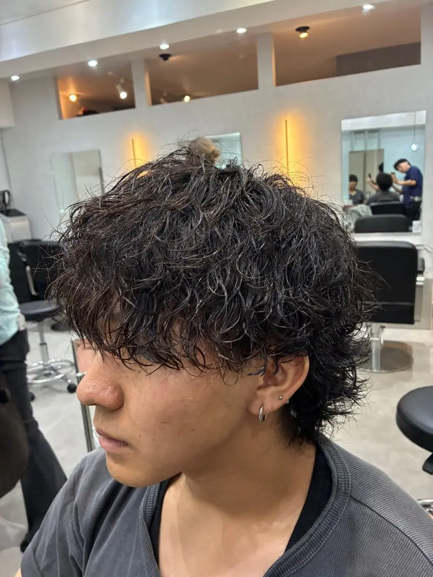 【波巻き】メンズカット+波巻きパーマ 11900円の写真