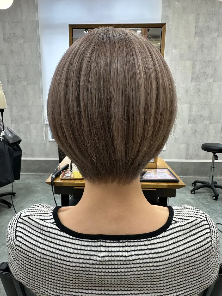 ショート ショートボブ ボブ ショートヘア カット ヘアカラー トリートメント 鈴木 菜々映のヘアスタイル