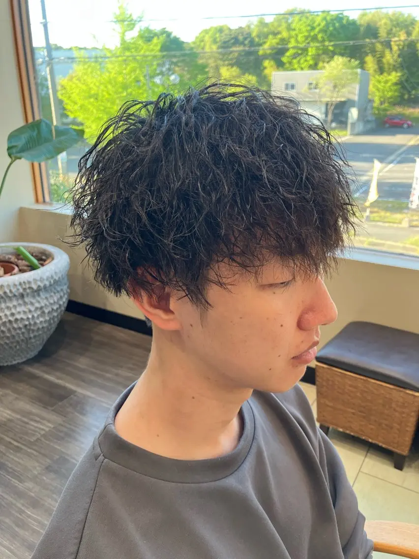 メンズ メンズパーマ 吉田 健吏のヘアスタイル