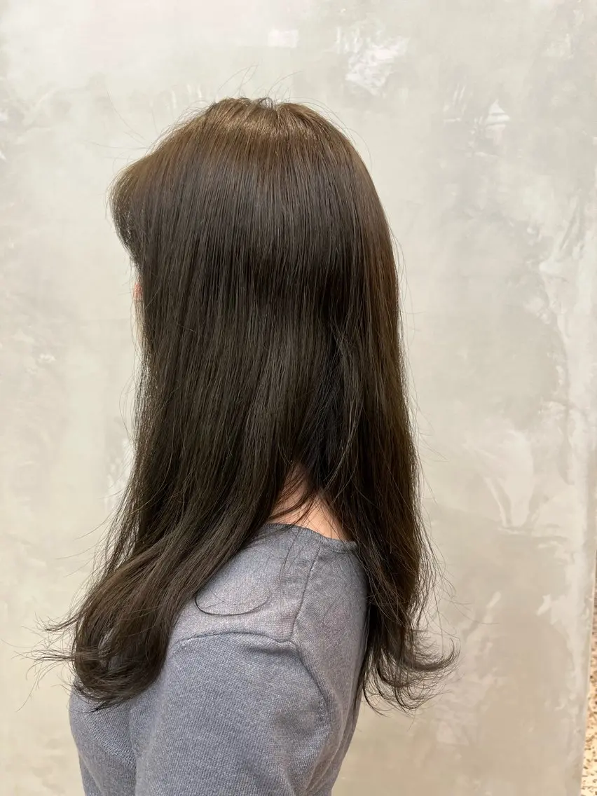 ロング カラー グレージュ オリーブグレージュ オリーブグレー ゆら /elima調布のヘアスタイル