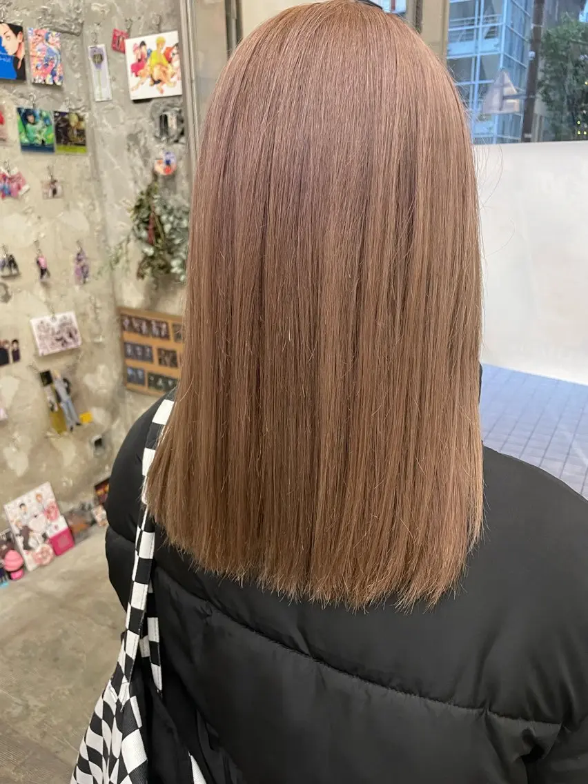 ロング カラー インナーカラー 推し ブリーチ 髪質改善のヘアスタイル