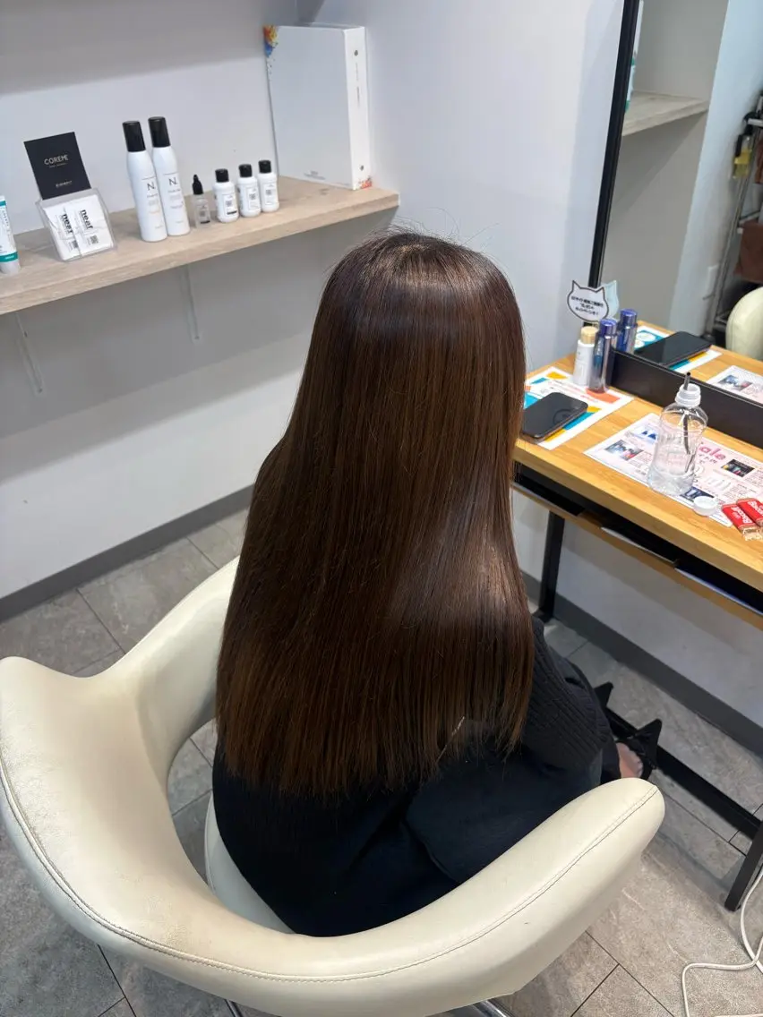 ロング 縮毛矯正 六本木🫧マツエク 望月彩音のヘアスタイル