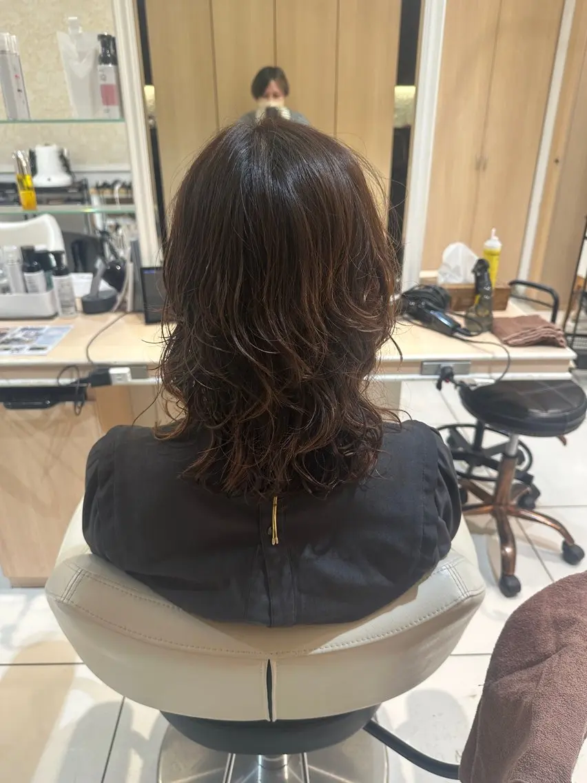 ミディアム ミディアムパーマ かとう さやかのヘアスタイル