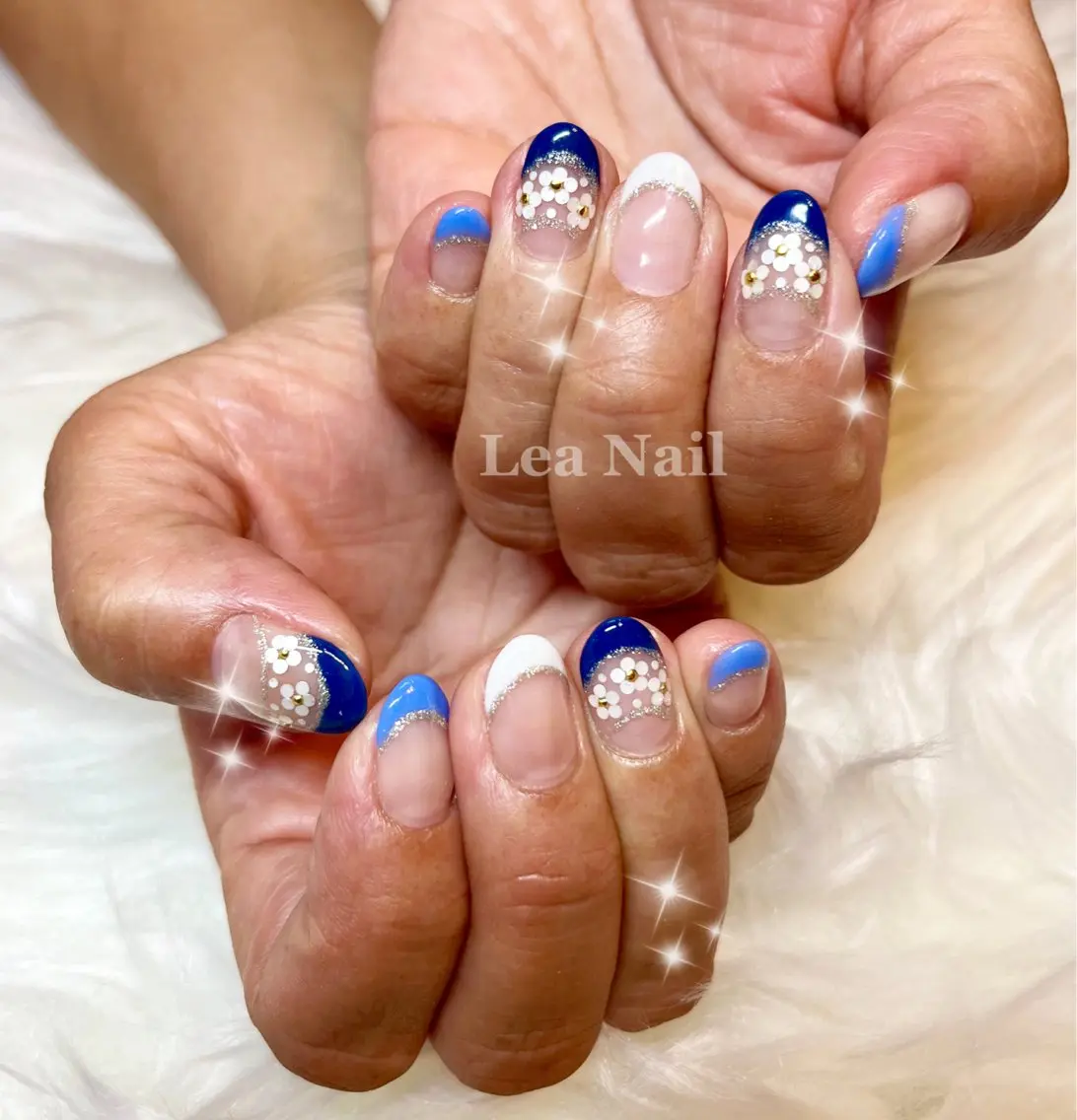 ネイル ブルー フレンチネイル ハンドネイル Lea Nailのネイルデザイン