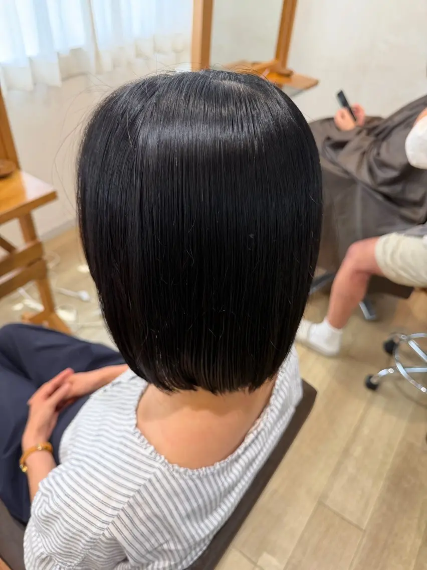 ミディアム RENA｜透明感 カラー×癒しスパのヘアスタイル