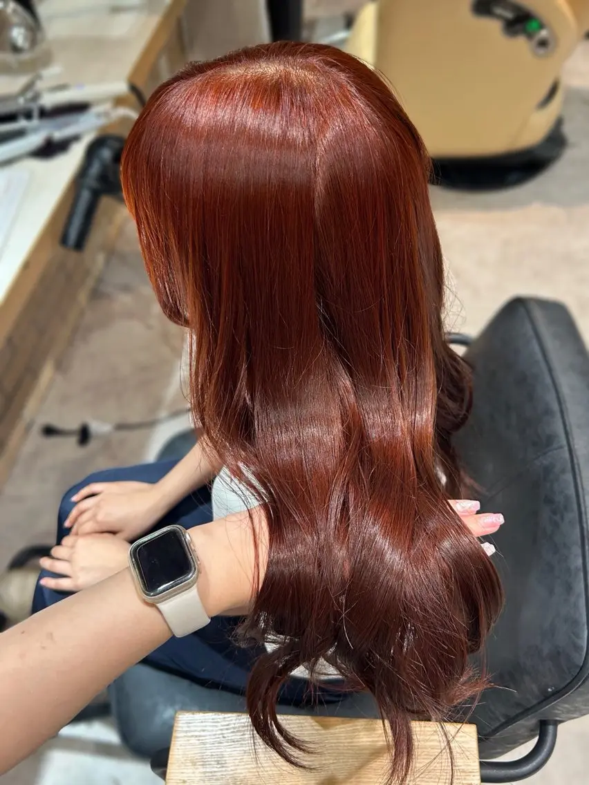 ロング ヘアカラー 美髪縮毛 COCOROのヘアスタイル
