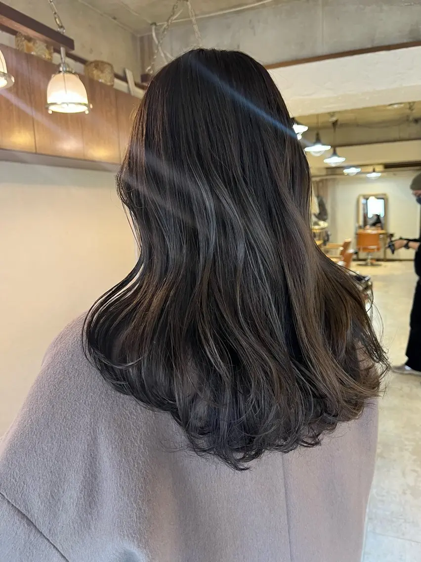 セミロング レイヤーカット カット ヘアカラー トリートメント MAYU 💚森下のヘアスタイル