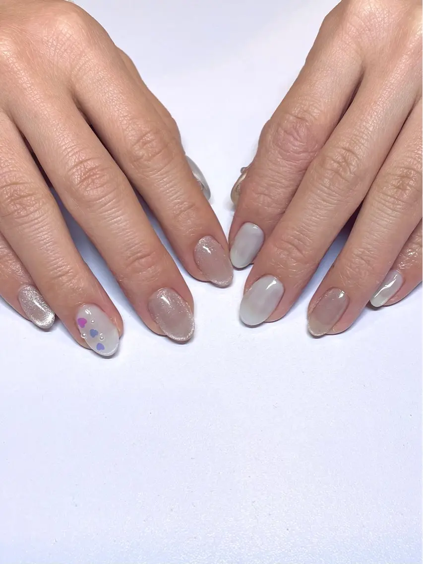 ネイル Rika🌼 シンプル•マグネットのネイルデザイン