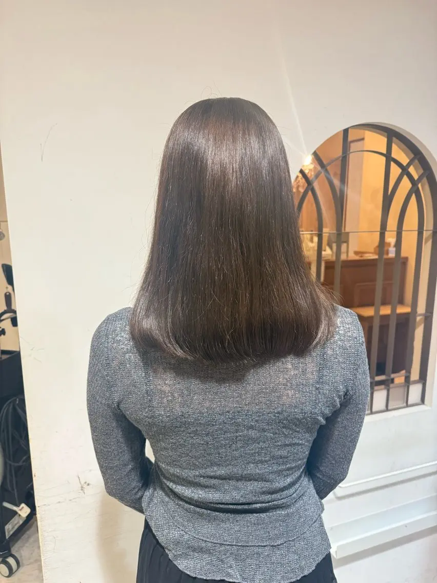 ミディアム 小鎗 乃愛のヘアスタイル