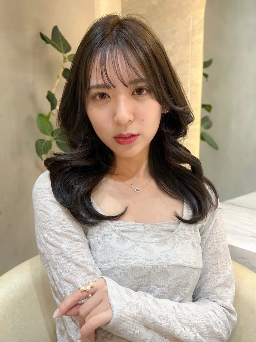 ミディアム カット ヘアカラー トリートメント 髪質改善/縮毛矯正 /レイヤー/宮崎直弥のヘアスタイル